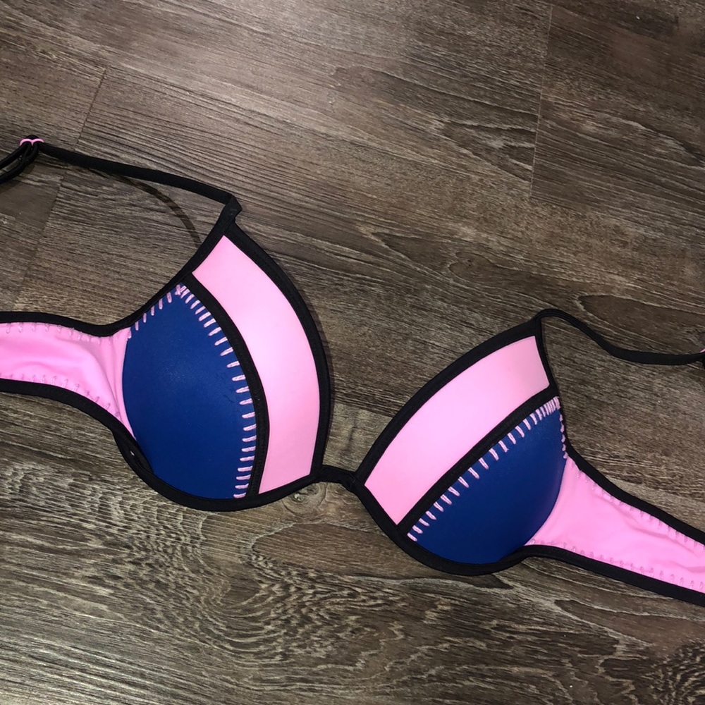 Victoria’s Secret Bikini Top